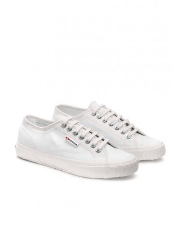 Superga 2750 emrata