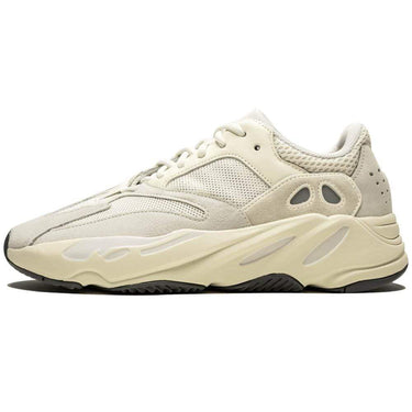 adidas yeezy 700 analog