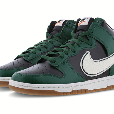 NIke Dunk Retro University