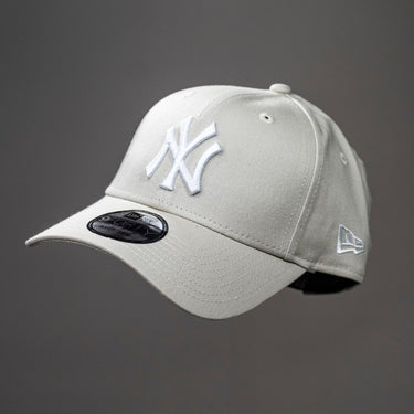 LEAGUE ESSENTIAL 9FORTY®