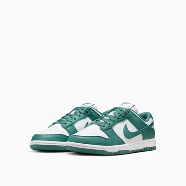 Nike Dunk Low verde chiaro