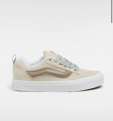 Vans knu skool