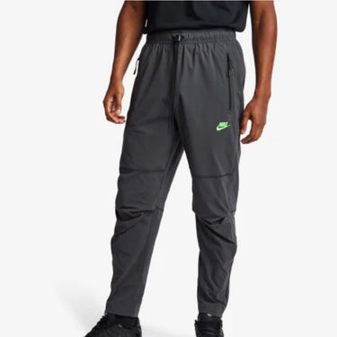 Nike pantalone tech