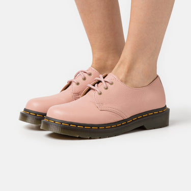 dr martens 1461 virginia peach beige
