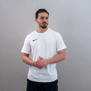 nike t-shirt logo basic