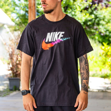 Nike t shirt