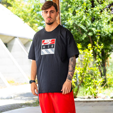 Nike t shirt air