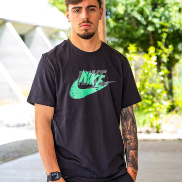 Nike t shirt