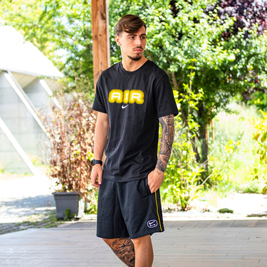 Nike t-shirt air