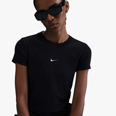 nike t shirt