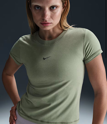 nike t shirt