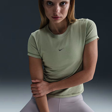 nike t shirt