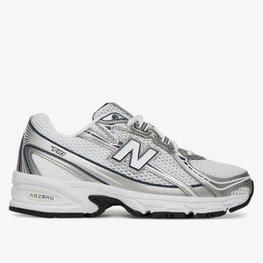 new balance 740