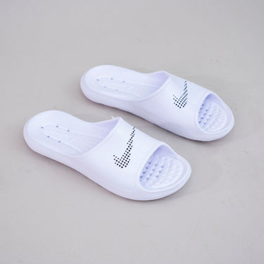 Nike victori one slide