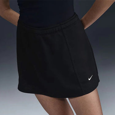 Nike gonna short