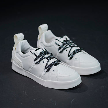Icon sneakers