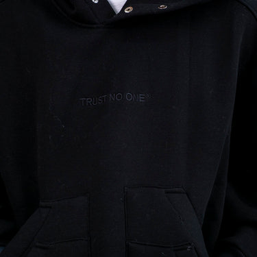 trust no one felpa multitaschino
