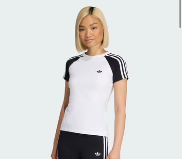 Adidas t-shirt logo