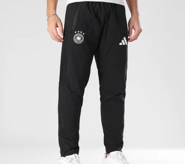 Adidas pantalone germania