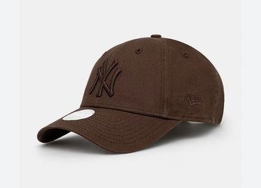 NOS WMNS LGE ESS 9FORTY NEYYAN  cap