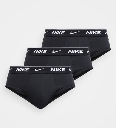 Nike 3 slip