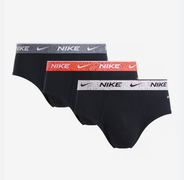 Nike 3 slip