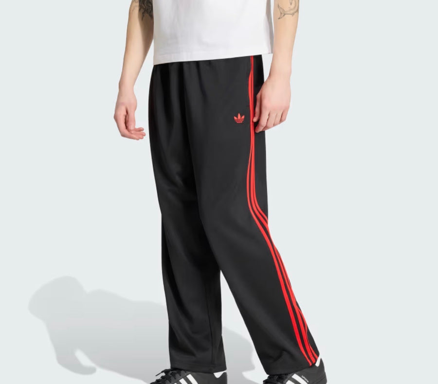 adidas pantalone strisce laterali