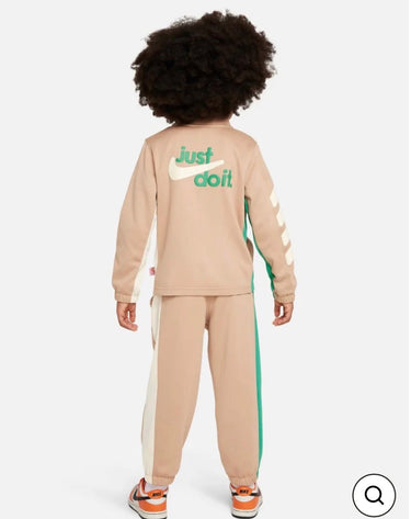 nike completo kids