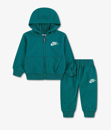 nike set completo mesi