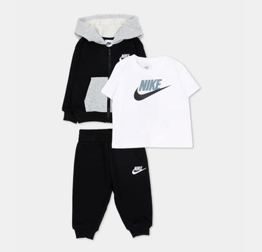 nike set completo mesi +t-shirt kids